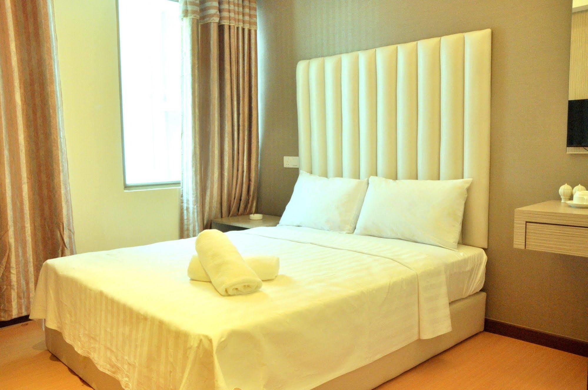Ease Sdn Bhd 3* Kota Kinabalu