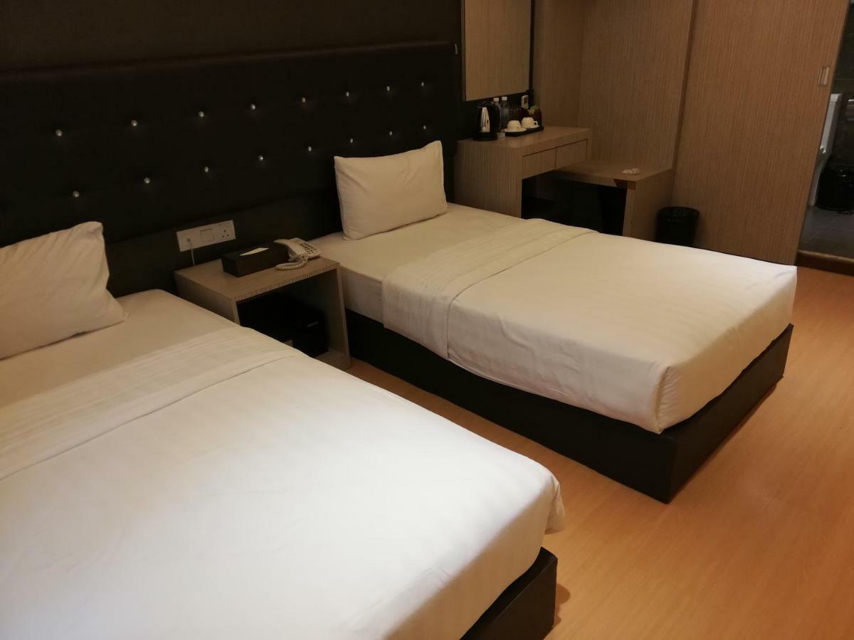 Hotel Ease